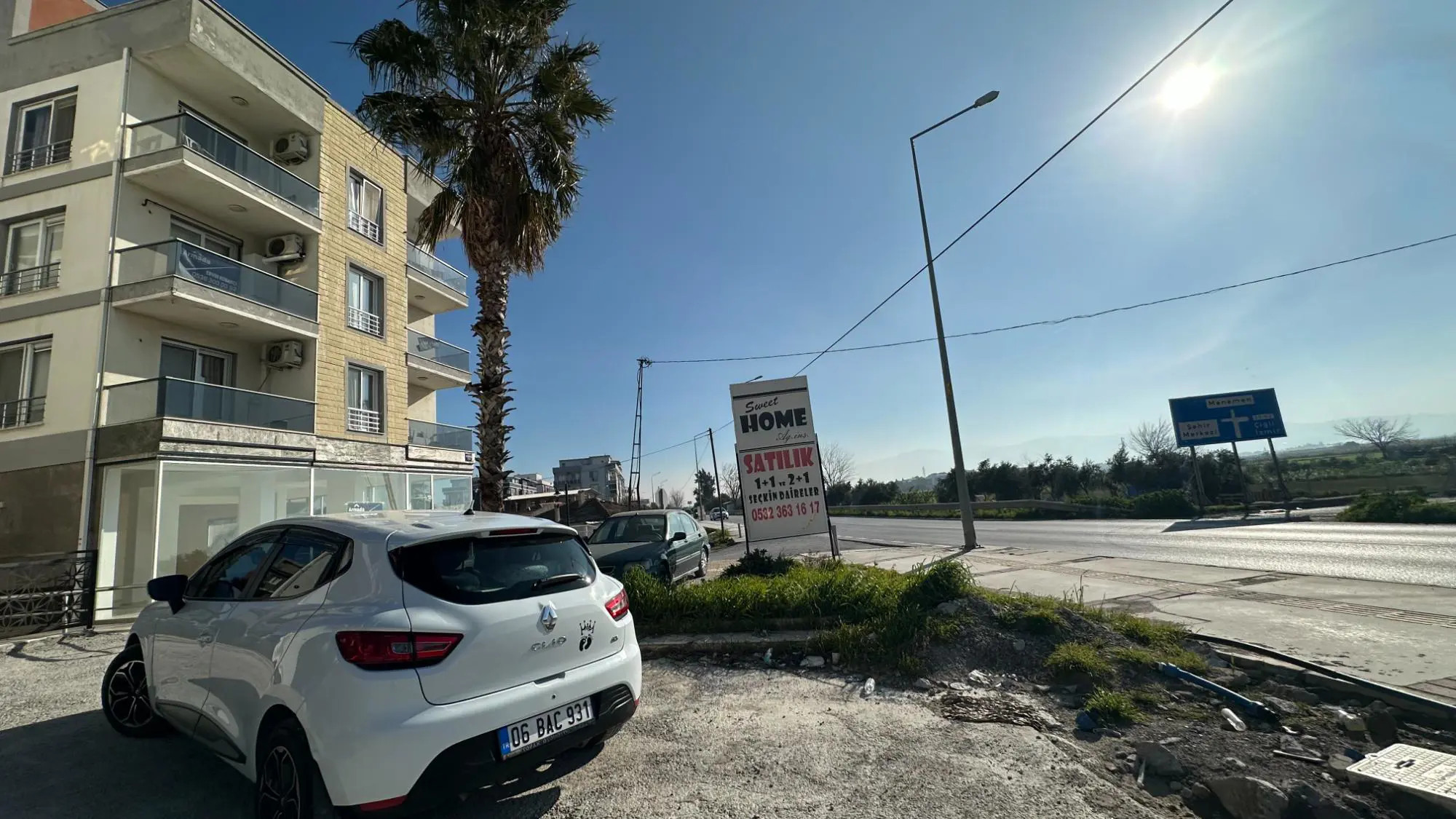 SEYREK – BAKIRÇAY ÜNİVERSİTESİNE YAKIN 1+1 YATIRIMLIK DAİRE