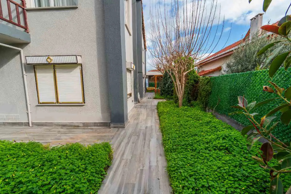 ARDIÇ PLAJINA 5 DAKİKA YÜRÜME MESAFESİNDE HUZURLU BİR YAZLIK