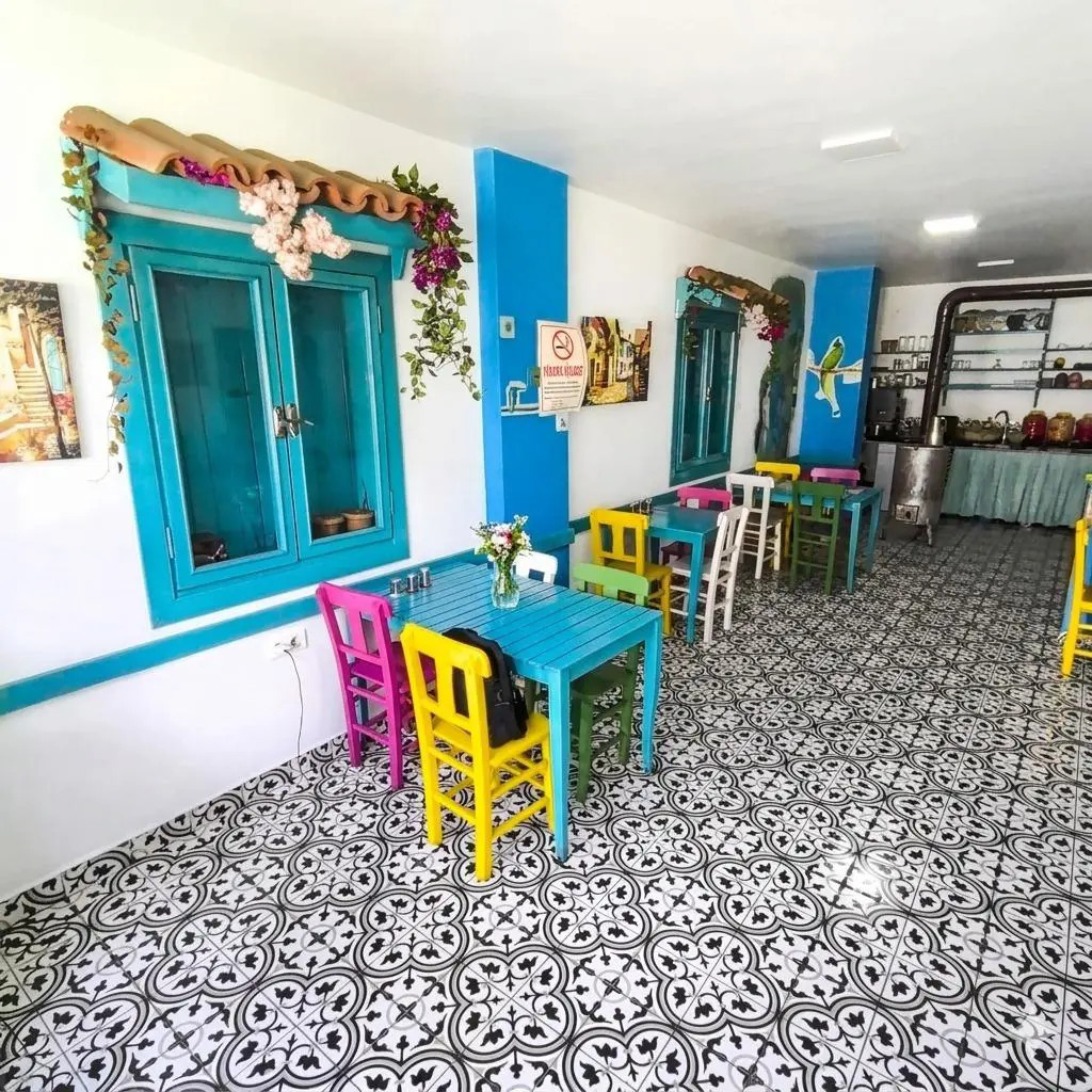 BUCA FORBES SOKAK – BELEDİYE ARKASI KONUMDA SATILIK DÜKKAN