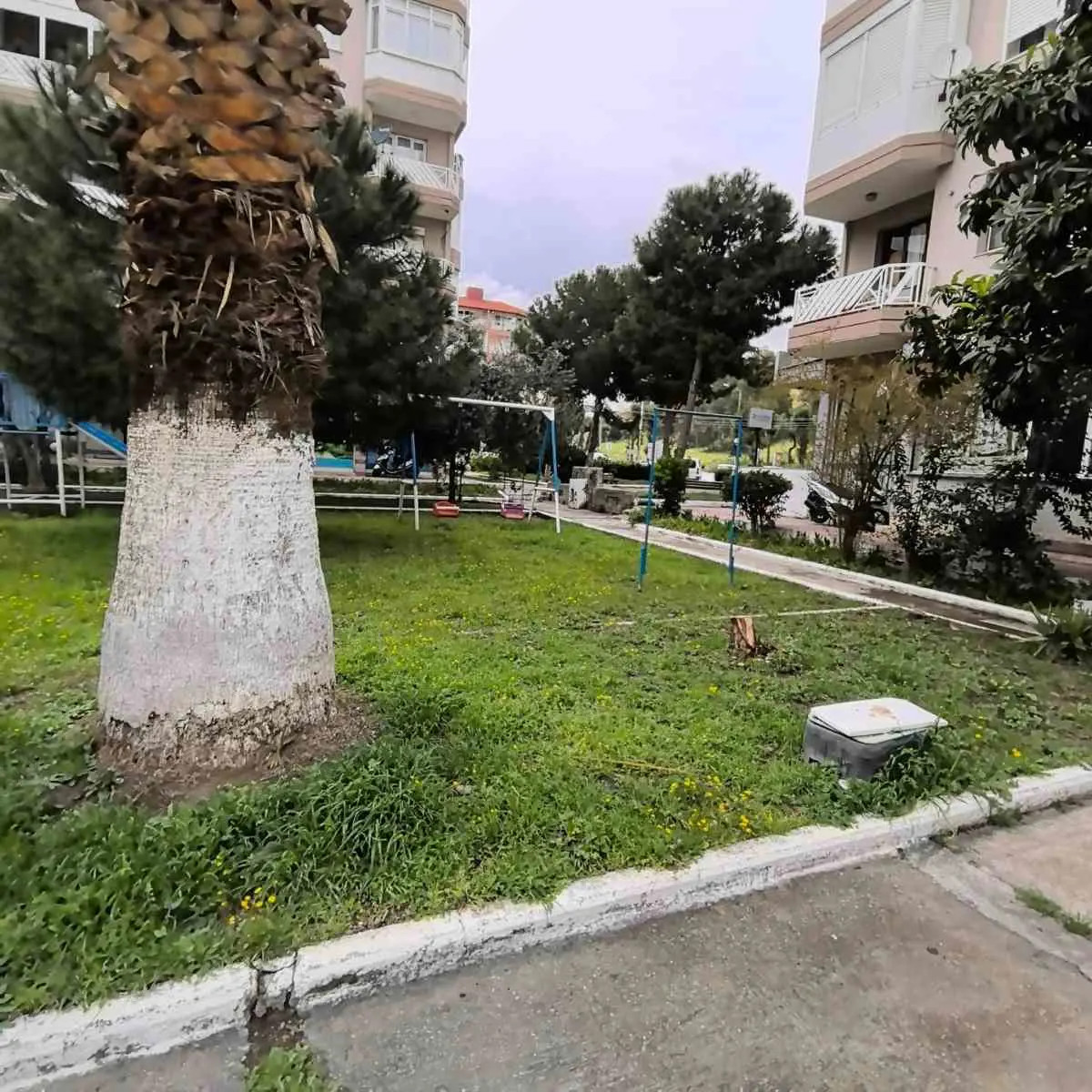 OSMANGAZI MAHALLESINDE SICAK UYGUN FIYATLI BIR YAŞAM ALANI