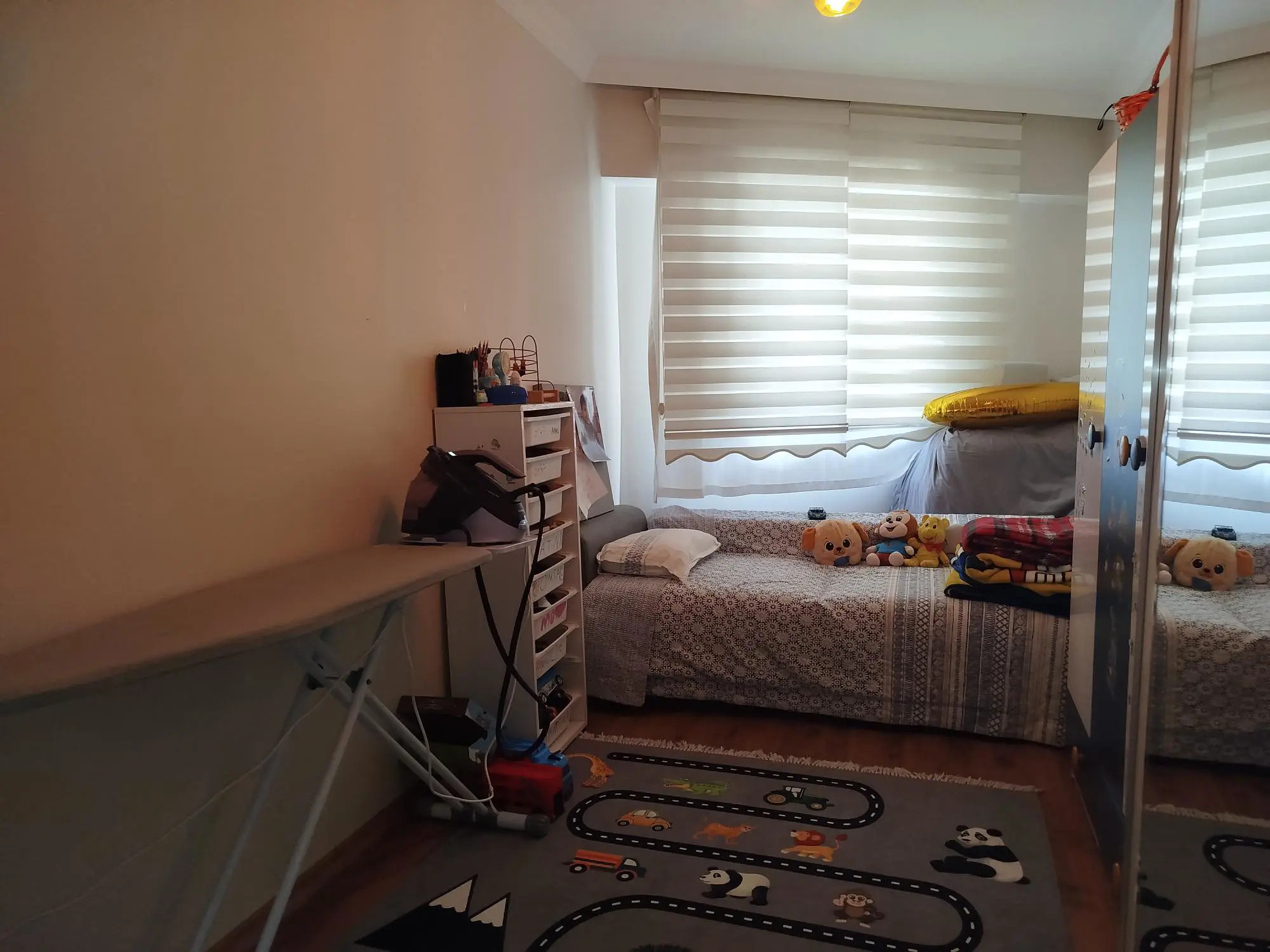 MENEMEN'DE HASTANEYE YAKIN, BAHÇELI 2+1 DAIRE