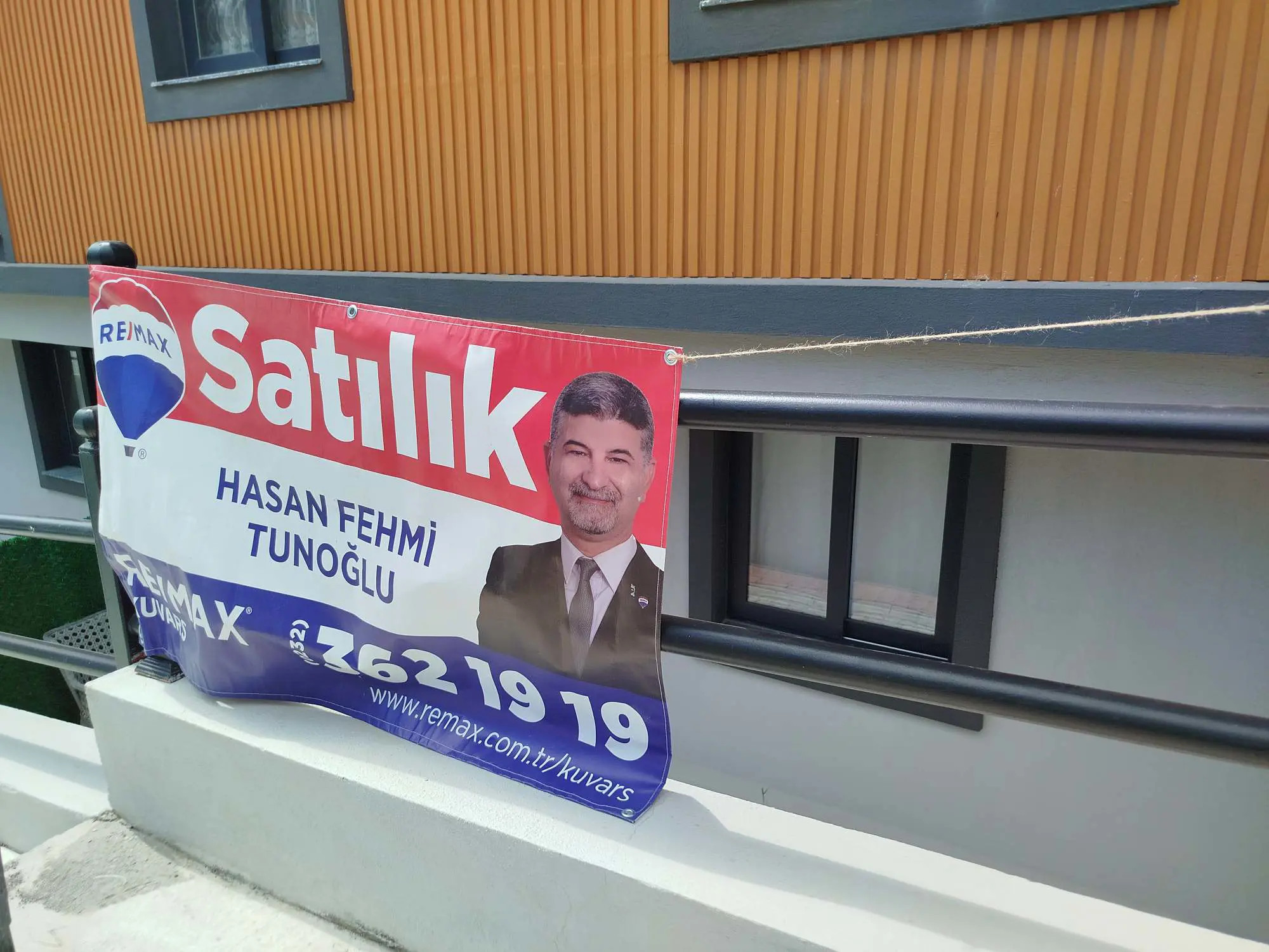 MENEMEN'DE HASTANEYE YAKIN, BAHÇELI 2+1 DAIRE