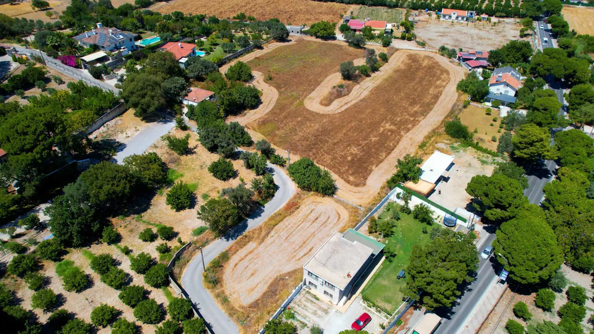 URLA’NIN EN DEĞERLİ LOKASYONUNDA GELECEĞE YATIRIMLIK BÜYÜK ARSA