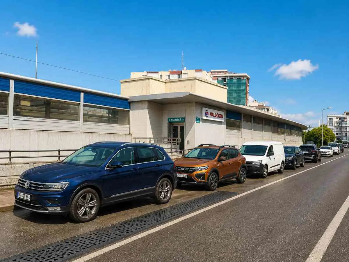 KARŞIYAKA'DA HARIKA BIR 3+1 YAŞAM ALANI