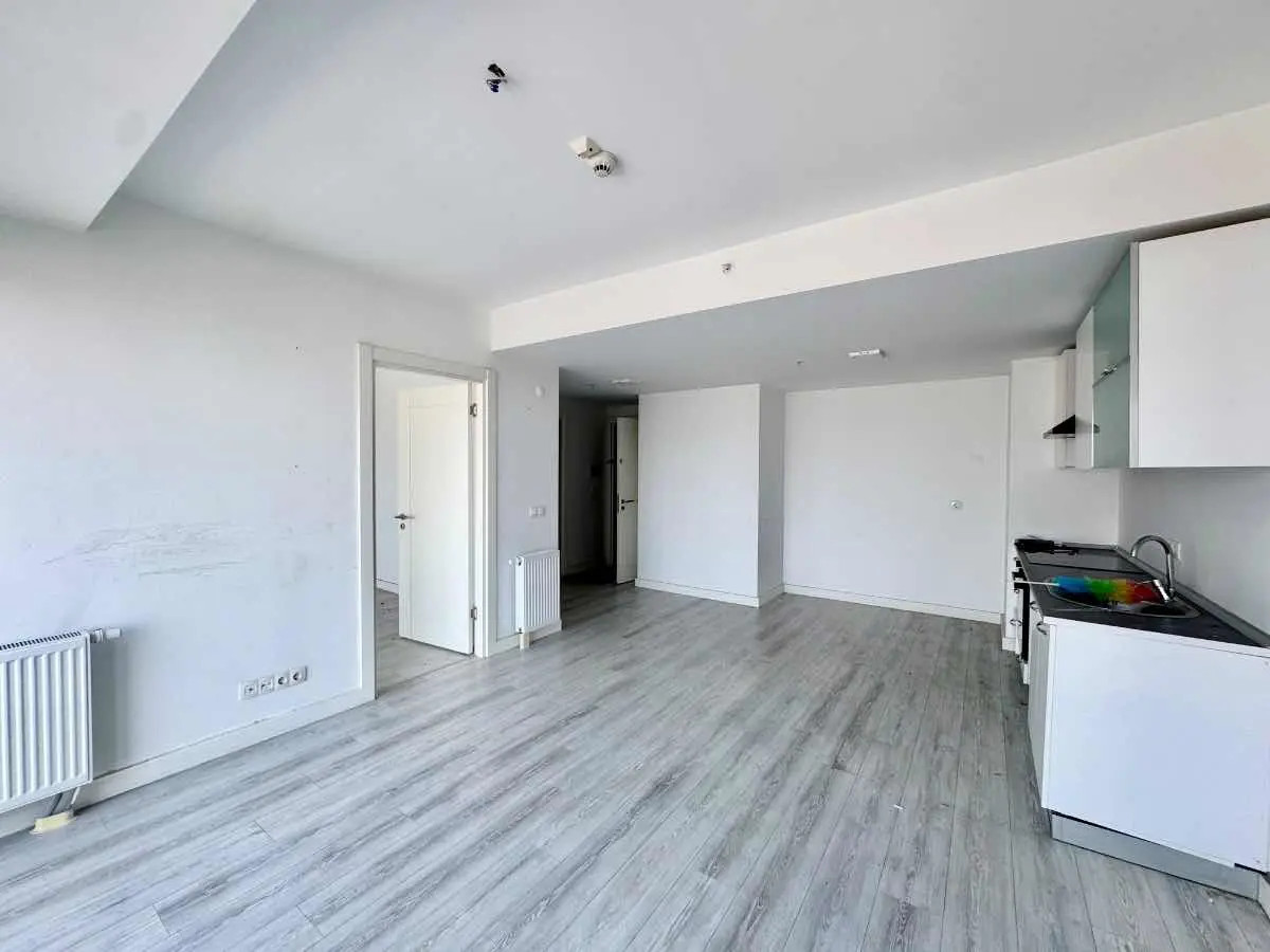 BORNOVA DAP YAPI KÖRFZ MANZARALI 1+1 KIRALIK DAIRE