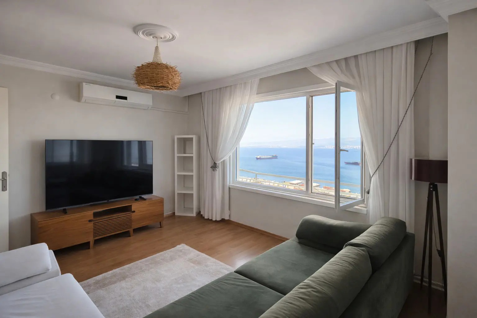 MUHTEŞEM DENİZ MANZARSINA SAHİP SATILIK 2+1 DAİRE